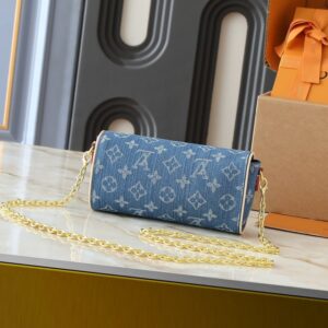 【AT8708】ルイ・ヴィトンモノグラムキャンバスPochette Camilleミニチェーンバッグ | Louis Vuitton Malletier
