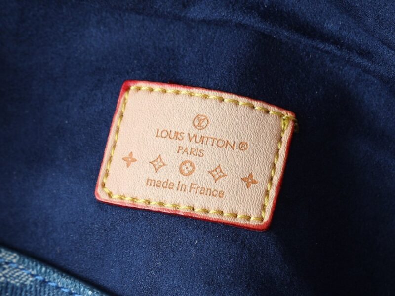 【AT8708】ルイ・ヴィトンモノグラムキャンバスPochette Camilleミニチェーンバッグ | Louis Vuitton Malletier