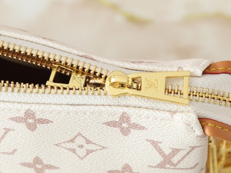 【AT8715】ルイ・ヴィトン Coussin シリーズ ハンドバッグ - 都会的なファッション魅力を持つ高級感のあるアクセサリー | Louis Vuitton
