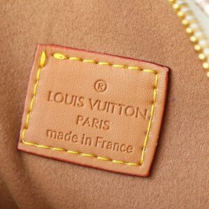 【AT8715】ルイ・ヴィトン Coussin シリーズ ハンドバッグ - 都会的なファッション魅力を持つ高級感のあるアクセサリー | Louis Vuitton