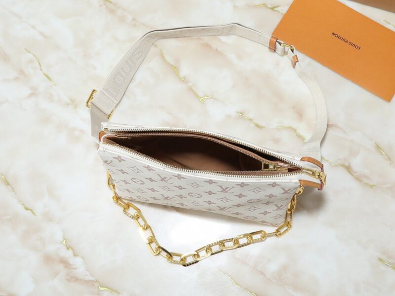 【AT8715】ルイ・ヴィトン Coussin シリーズ ハンドバッグ - 都会的なファッション魅力を持つ高級感のあるアクセサリー | Louis Vuitton