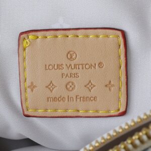 【AT8717】ルイ・ヴィトンクラシックCoussinハンドバッグ - 高級感とファッション性が満載 | Louis Vuitton Malletier