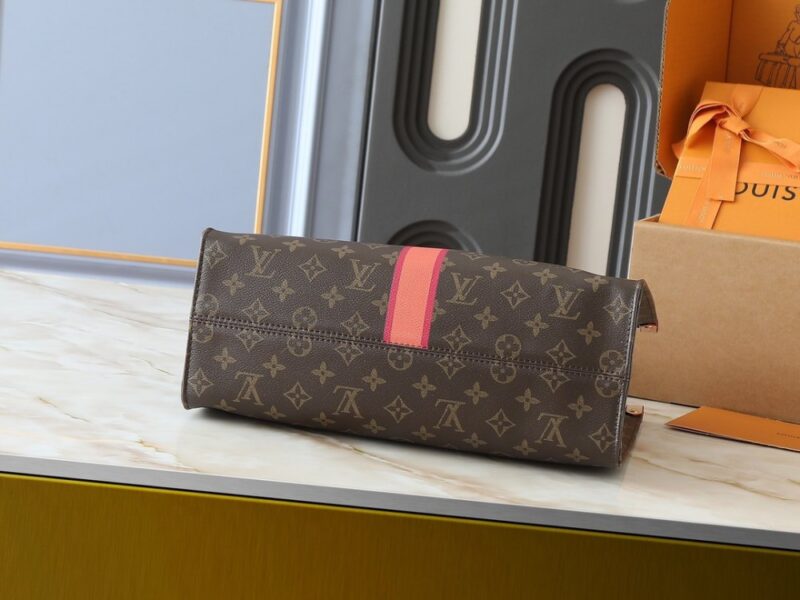 【AT8728】ルイ・ヴィトンOnTheGoハンドバッグ - 豪華でおしゃれなエレガンスと実用性 | LV
