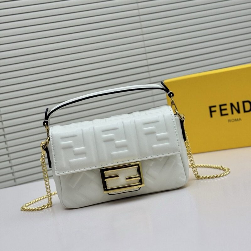 【AT8732】フェンディ高級羊革バゲットバッグ - フランス風エレガンスと華やかなデザイン | Fendi