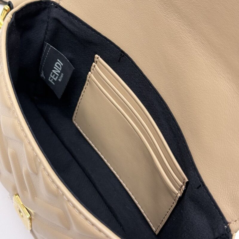 【AT8734】Fendi フェンディ バゲットバッグ、贅沢な芸術品 | Fendi Roma