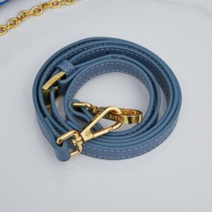 【AT8736】プラダのホーボーバッグ 3WAY青と白の幾何学模様デザイン ゴールドメタルチェーン付き | Prada