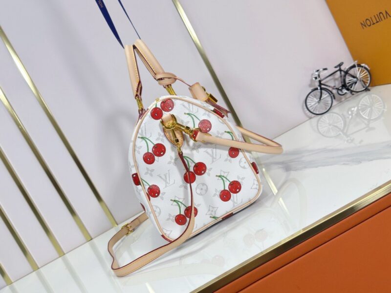 【AT8739】ルイ・ヴィトンSpeedy Soft チェリープリントハンドバッグ – 優雅なチェリーデザイン、おしゃれなスタイル | LV