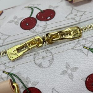 【AT8739】ルイ・ヴィトンSpeedy Soft チェリープリントハンドバッグ – 優雅なチェリーデザイン、おしゃれなスタイル | LV