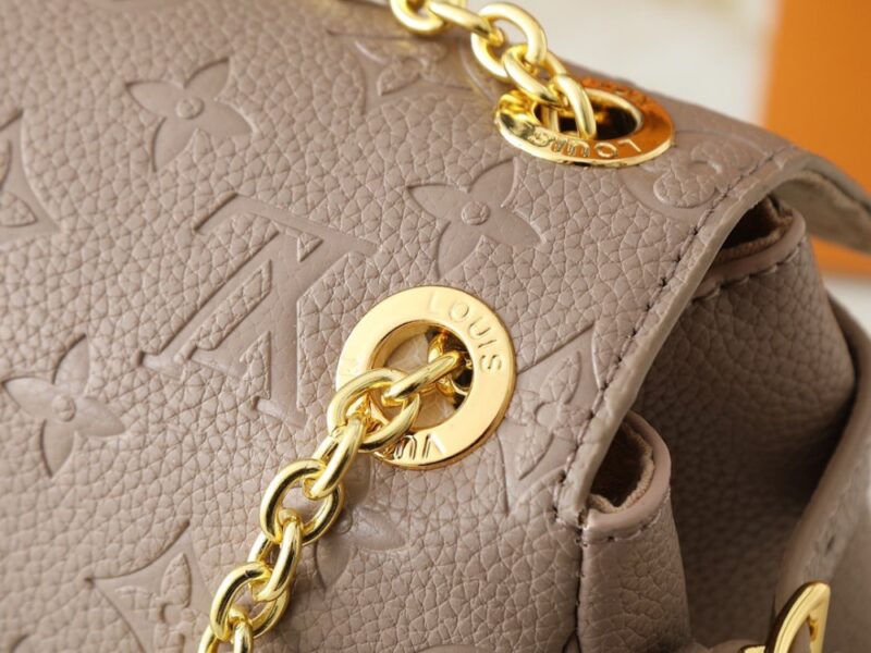 【AT8752】ルイ・ヴィトンのAnytime Flap Bag−エレガンスと実用性の完璧な融合 | Louis Vuitton