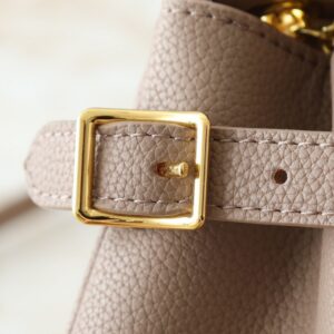 【AT8752】ルイ・ヴィトンのAnytime Flap Bag−エレガンスと実用性の完璧な融合 | Louis Vuitton