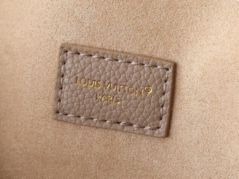 【AT8752】ルイ・ヴィトンのAnytime Flap Bag−エレガンスと実用性の完璧な融合 | Louis Vuitton