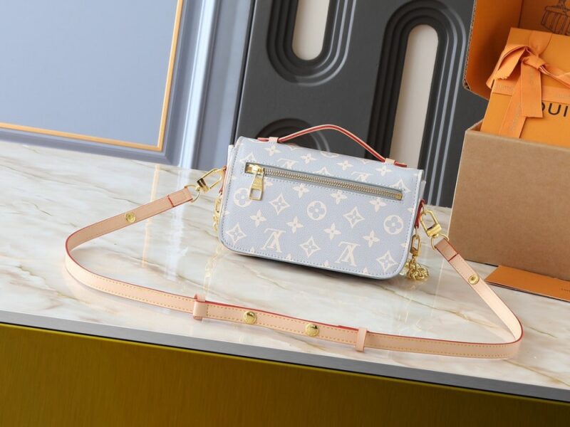 【AT8761】ルイ・ヴィトンPochette Métis East Westバッグ：都会の女性に贅沢なアート品 | Louis Vuitton Malletier
