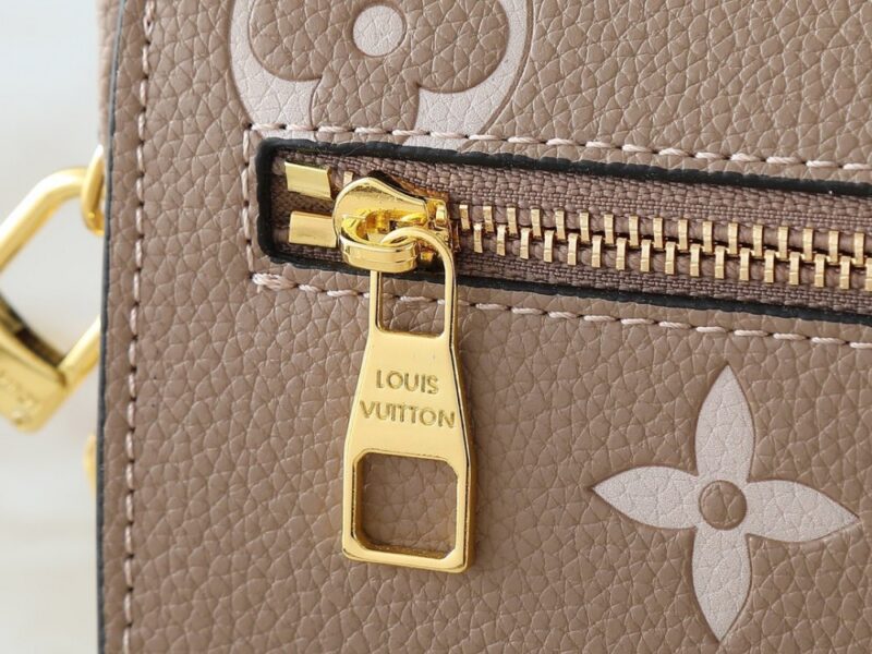 【AT8762】ルイ・ヴィトンのPochette Métis East Westバッグ - 都会の女性の贅沢なラグジュアリースタイル | Louis Vuitton