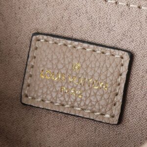 【AT8762】ルイ・ヴィトンのPochette Métis East Westバッグ - 都会の女性の贅沢なラグジュアリースタイル | Louis Vuitton