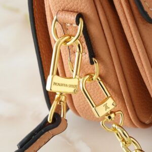 【AT8763】ルイ・ヴィトン Pochette Métis East West ハンドバッグ、オシャレ都会女性におすすめの贅沢なバッグ | Louis Vuitton Paris
