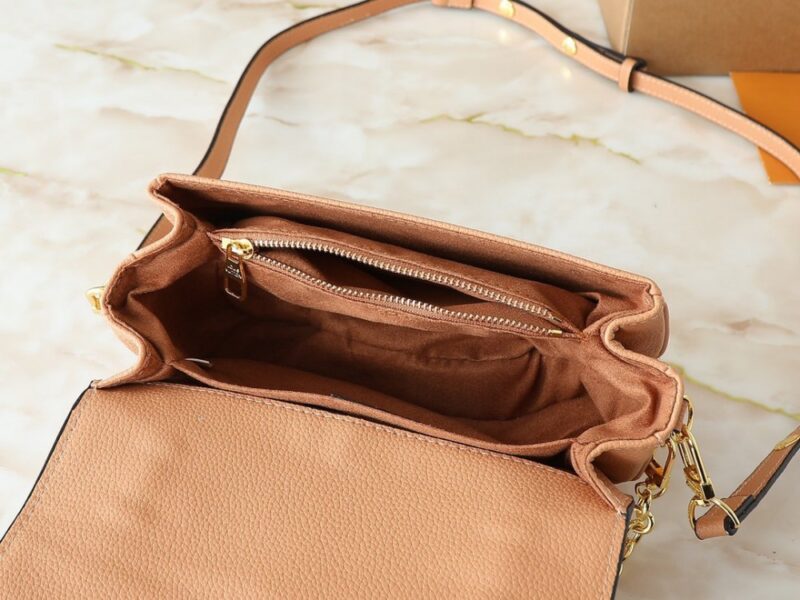 【AT8763】ルイ・ヴィトン Pochette Métis East West ハンドバッグ、オシャレ都会女性におすすめの贅沢なバッグ | Louis Vuitton Paris