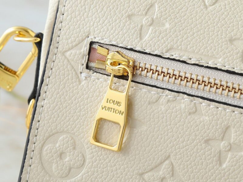 【AT8764】ルイ・ヴィトン エンボスレザーショルダーバッグ | Louis Vuitton