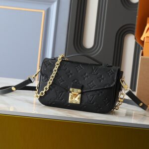 【AT8767】ルイ・ヴィトン モノグラムキャンバスチェーンバッグ | Louis Vuitton Malletier