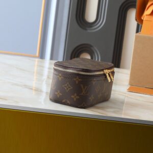 【AT8770】ルイ・ヴィトン モノグラム柄 旅行用ジュエリーボックス | Louis Vuitton