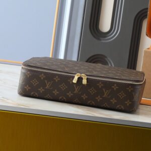 【AT8772】ルイ・ヴィトン モノグラム柄 旅行ジュエリーボックス | Louis Vuitton Malletier