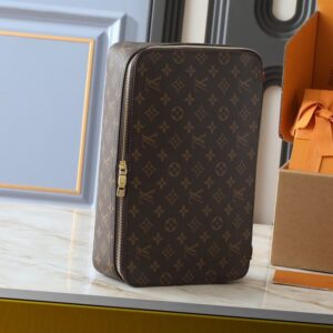 【AT8772】ルイ・ヴィトン モノグラム柄 旅行ジュエリーボックス | Louis Vuitton Malletier