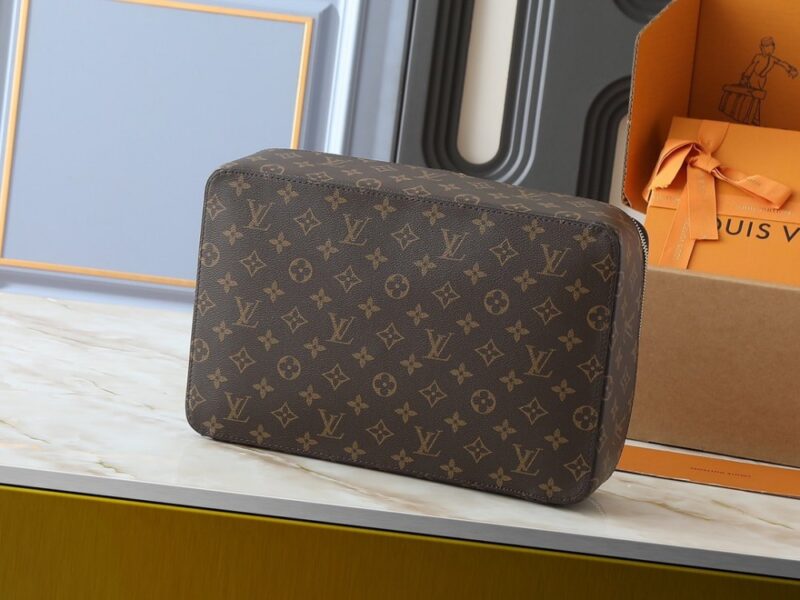 【AT8772】ルイ・ヴィトン モノグラム柄 旅行ジュエリーボックス | Louis Vuitton Malletier