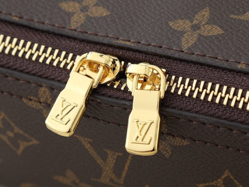 【AT8772】ルイ・ヴィトン モノグラム柄 旅行ジュエリーボックス | Louis Vuitton Malletier