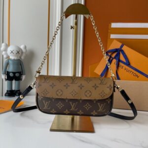 【AT8782】Louis Vuittonのモノグラムコレクション Ivy チェーンバッグ | Louis Vuitton