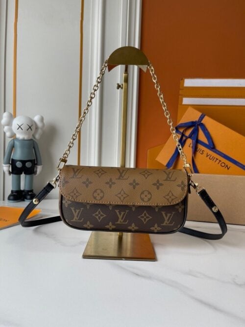 【AT8782】Louis Vuittonのモノグラムコレクション Ivy チェーンバッグ | Louis Vuitton