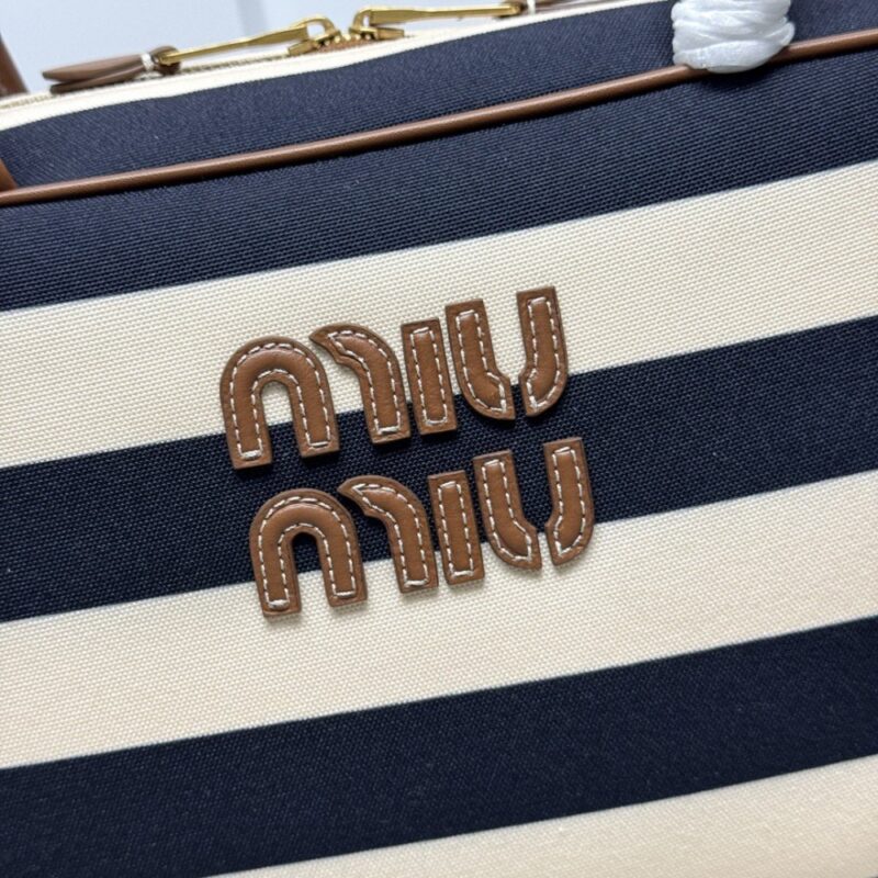 【AT8784】ミュウミュウクラシックストライプキャンバスハンドバッグ - Miu Miu Classic Stripe Canvas Handbag | Miu Miu