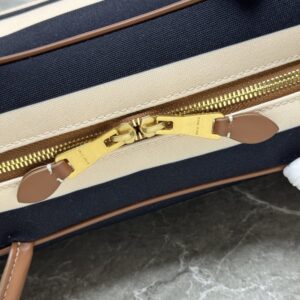 【AT8784】ミュウミュウクラシックストライプキャンバスハンドバッグ - Miu Miu Classic Stripe Canvas Handbag | Miu Miu