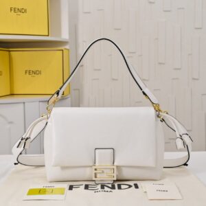 【AT8790】フェンディのラグジュアリーな白いバゲットバッグ、エレガントでスタイリッシュな羊革製品 | Fendi Roma
