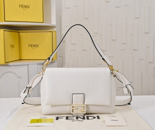 【AT8790】フェンディのラグジュアリーな白いバゲットバッグ、エレガントでスタイリッシュな羊革製品 | Fendi Roma