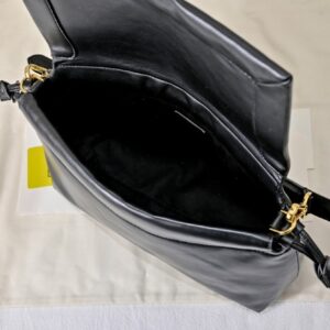 【AT8791】フェンディFendi ブラックラムスキンバゲットバッグ、都会のエレガントなファッショナブルアイテム | Fendi