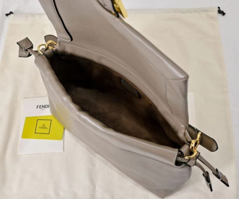 【AT8793】Fendiのママバゲットバッグ| 遊都のエレガントな相棒 | Fendi Roma