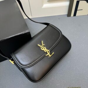 【AT8811】セイントローラン Le Cassandreブラックカーフスキンアンダーアームバッグ | Saint Laurent Paris