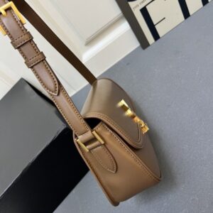 【AT8814】サンローランのクラシックハンドバッグ - 豪華な贅沢感を象徴する優雅なファッション | YSL
