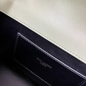 【AT8815】Saint Laurent(サンローラン)のオリーブグリーンレザートートバッグ | Yves Saint Laurent