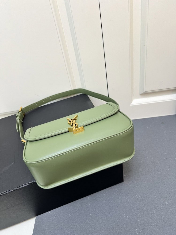 【AT8815】Saint Laurent(サンローラン)のオリーブグリーンレザートートバッグ | Yves Saint Laurent