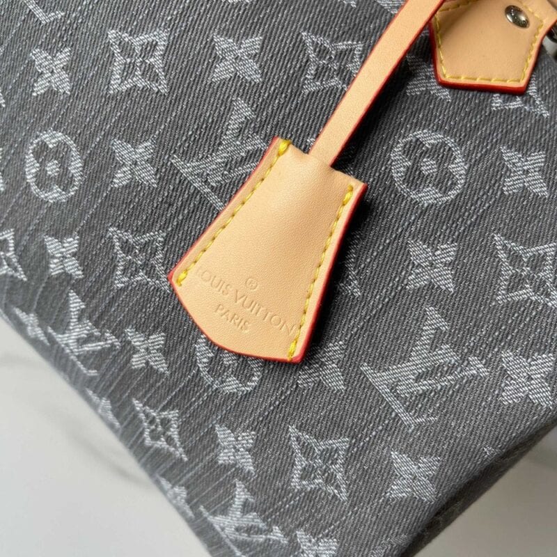 【AT8852】グレーデニムモノグラムハンドバッグ - ラグジュアリーな都会のエレガンス | LV