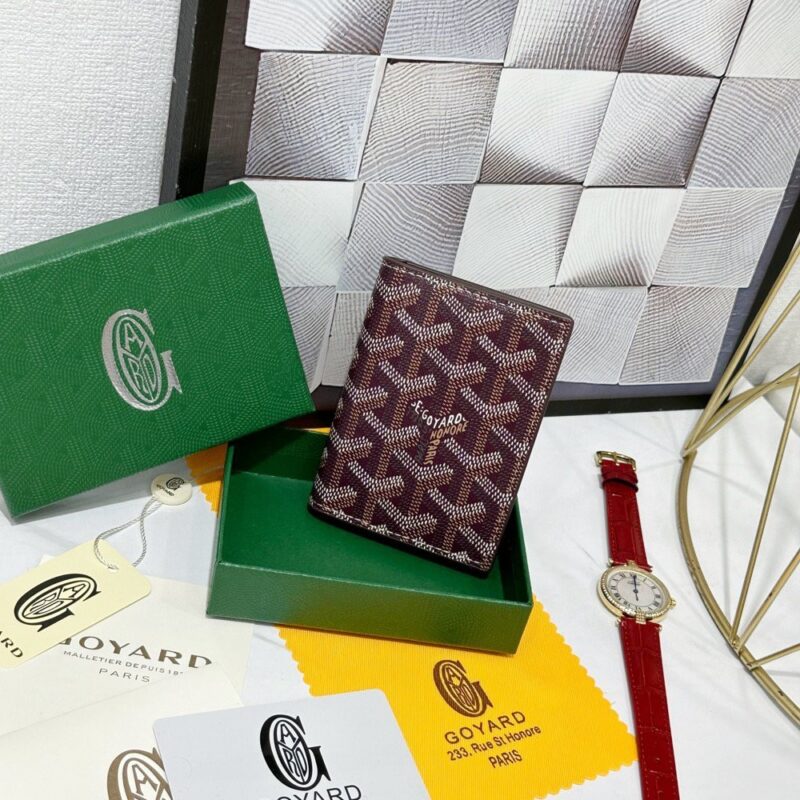 【AT8874】Goyardの高品質カードケース - エレガントなワインレッドカードホルダー | Goyard