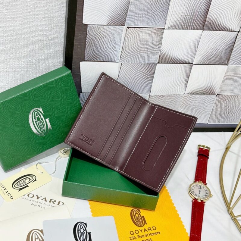 【AT8874】Goyardの高品質カードケース - エレガントなワインレッドカードホルダー | Goyard