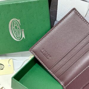 【AT8874】Goyardの高品質カードケース - エレガントなワインレッドカードホルダー | Goyard
