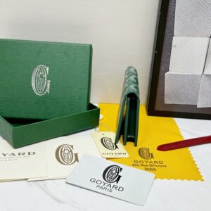 【AT8880】高級レザービジネスカードケース Malhesherbes パリ発祥の上質デザイン | Goyard Paris