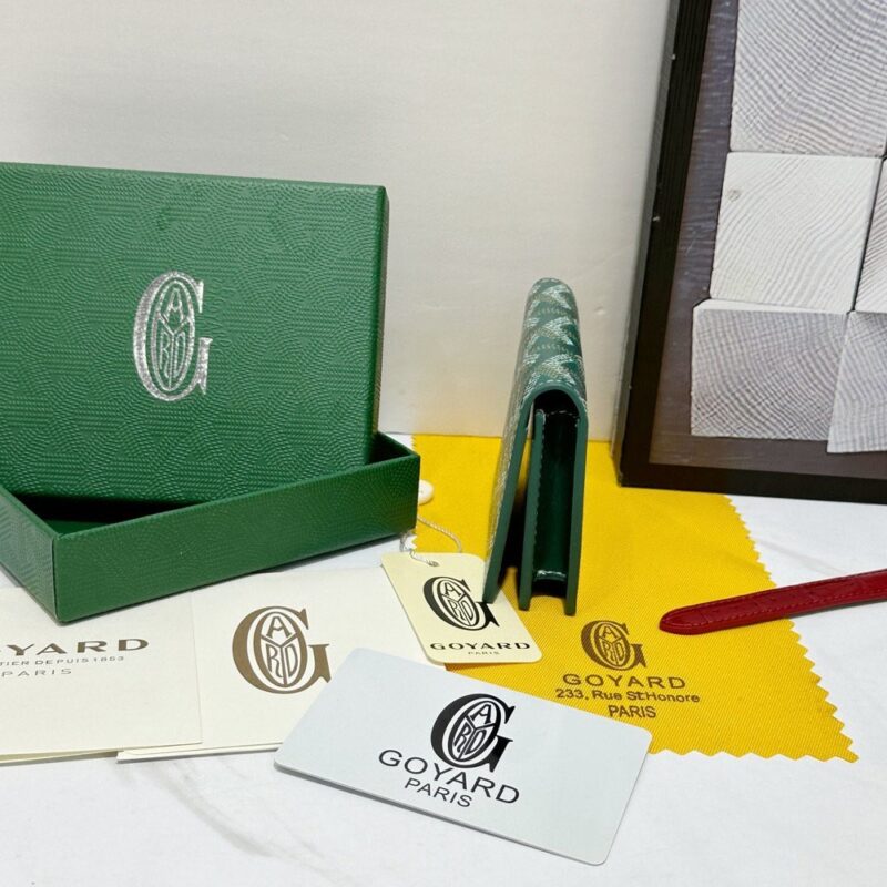 【AT8880】高級レザービジネスカードケース Malhesherbes パリ発祥の上質デザイン | Goyard Paris