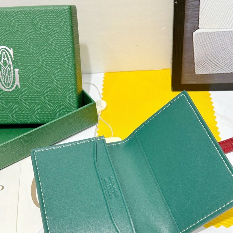 【AT8880】高級レザービジネスカードケース Malhesherbes パリ発祥の上質デザイン | Goyard Paris