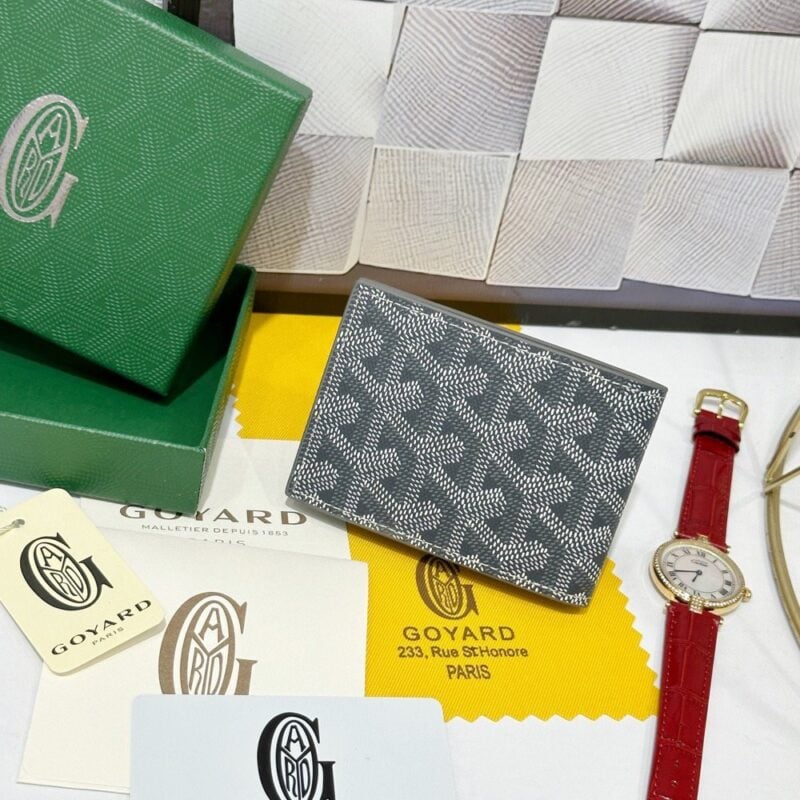 【AT8886】ゴヤール(Goyard)Victoireカードケース - 高級なカスタムアートのような精巧な灰色幾何学模様 | Goyard Paris