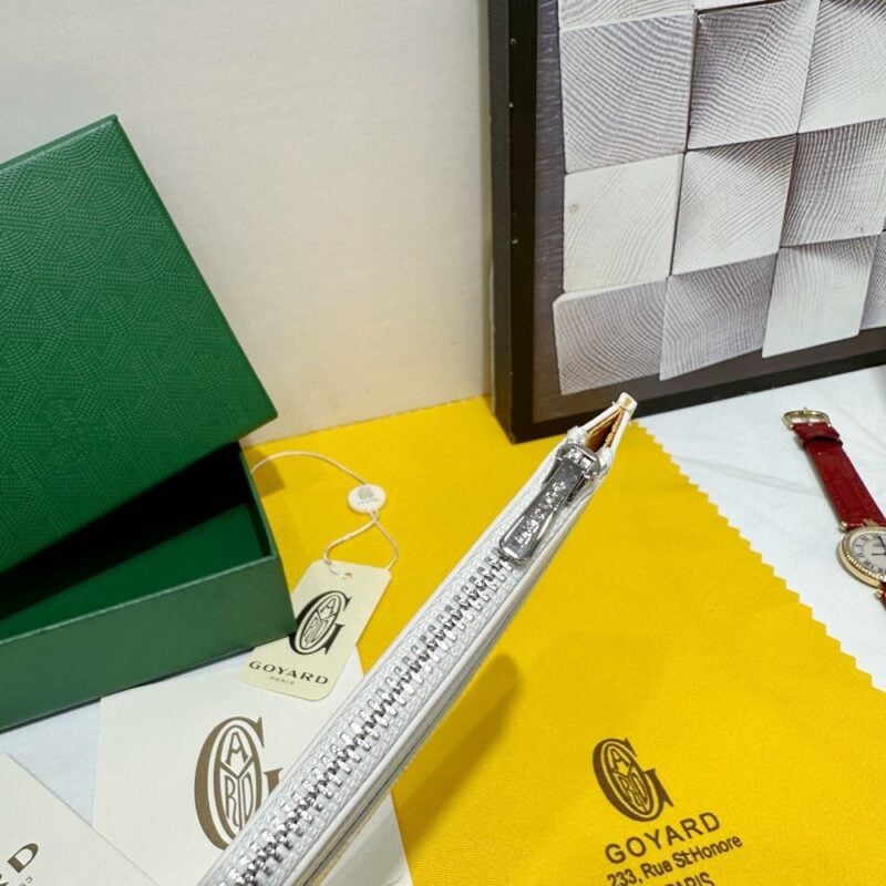 【AT8890】ゴヤール(Goyard) クラシックカードケース - 都市のエリートに贈るフレンチスタイルの贅沢 | Maison Goyard