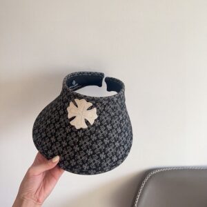 【AT9136】Chrome Hearts/クロムハーツ クラシックサンバイザーハット、2025年新作 | Loewe