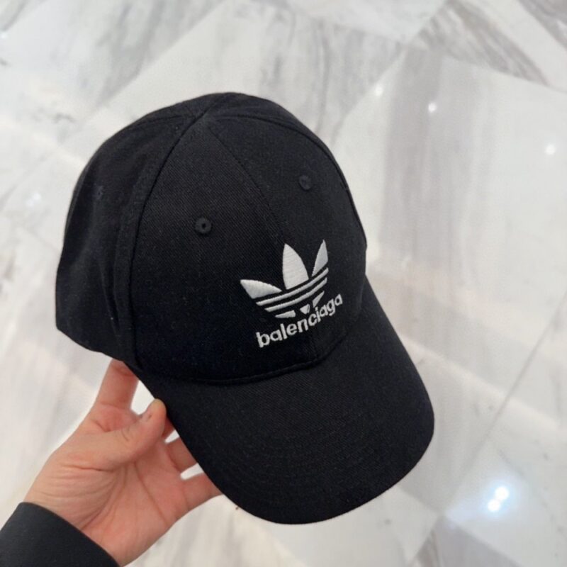【AT9147】ハイエンドなBalenciaga x Adidasコラボ野球帽でスタイリッシュに輝く | adidas